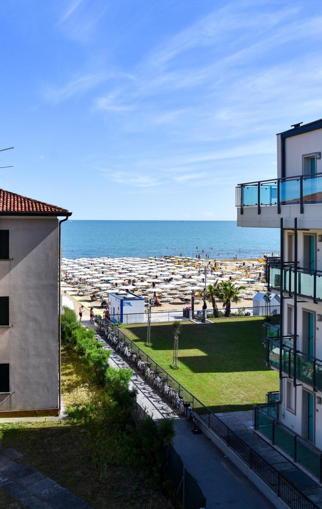 Hotel Umberto Lido di Jesolo Exterior foto