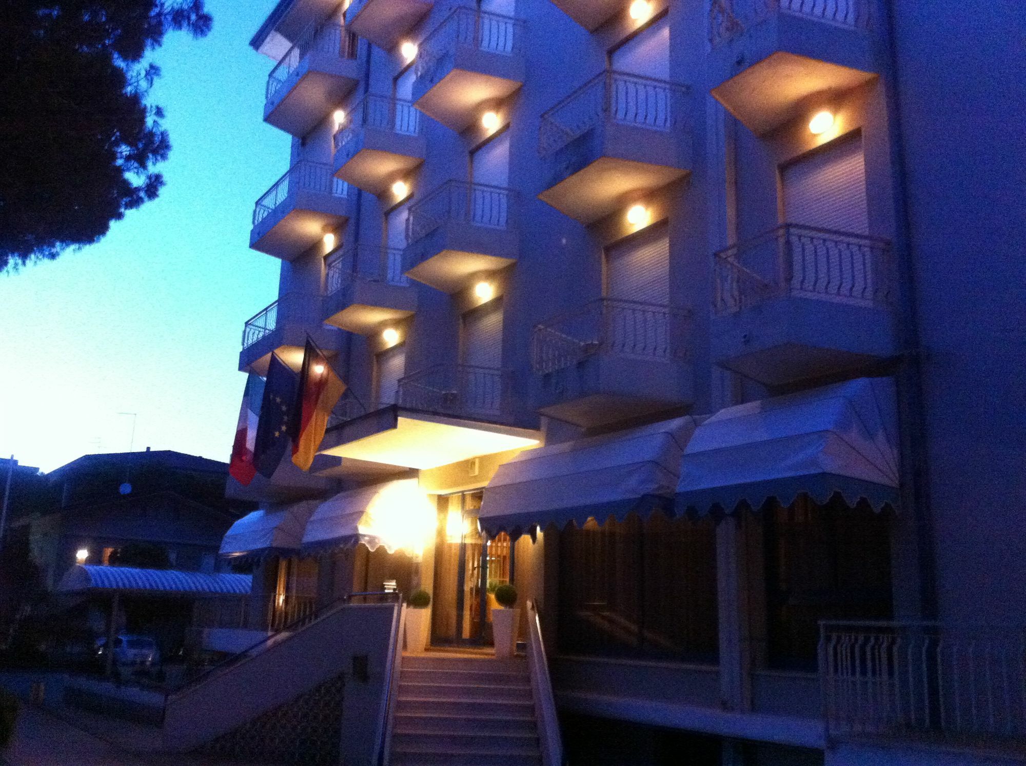 Hotel Umberto Lido di Jesolo Exterior foto